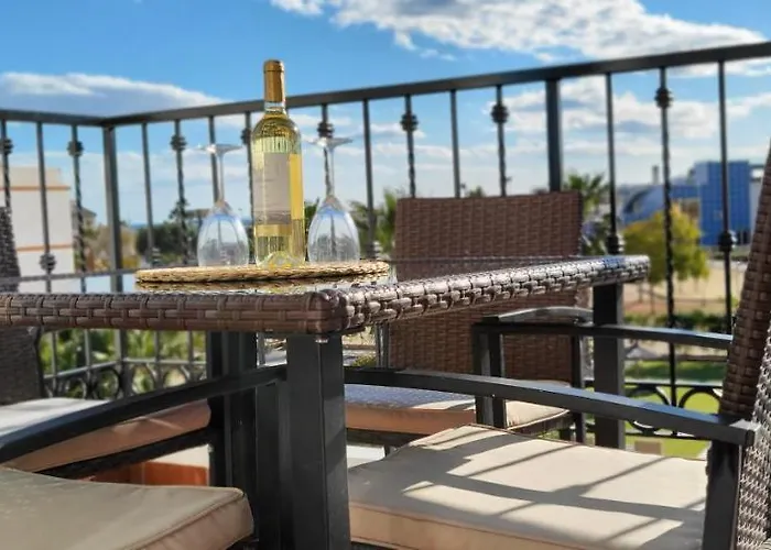 Casa La Marie Pool Klima Tv Free Wifi Garage דירה